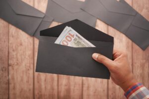 Cash Stuffing in 2026: The Envelope Method That's Saving Budgeters Hundreds